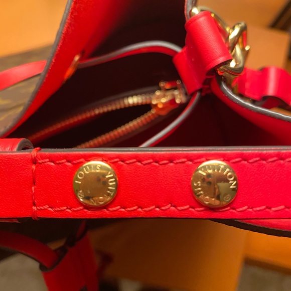 Louis Vuitton Neo Noe MM - Picture 8 of 9